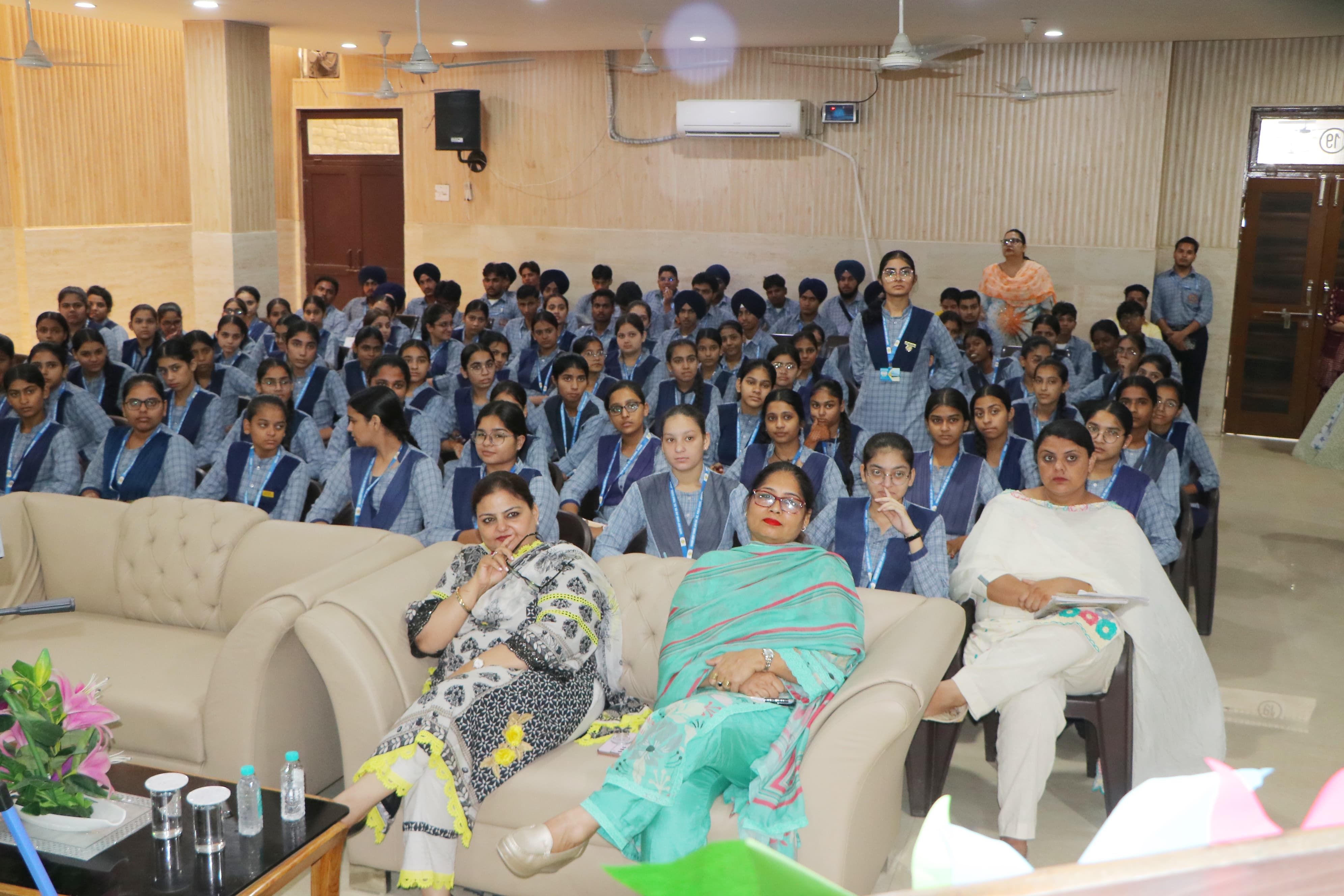 f6185f0ef02dcaec414a3171cd01c697